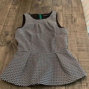 WHBM sleeves perplum women’s top. Gently worn.